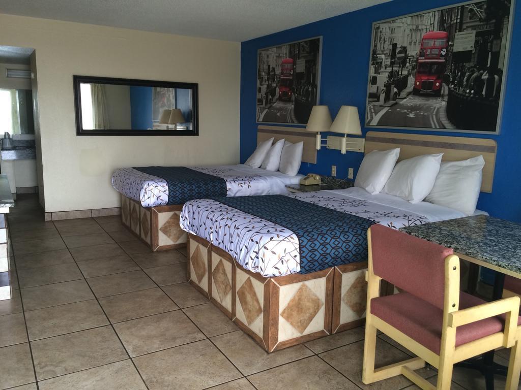 Americas Value 2* Beaumont