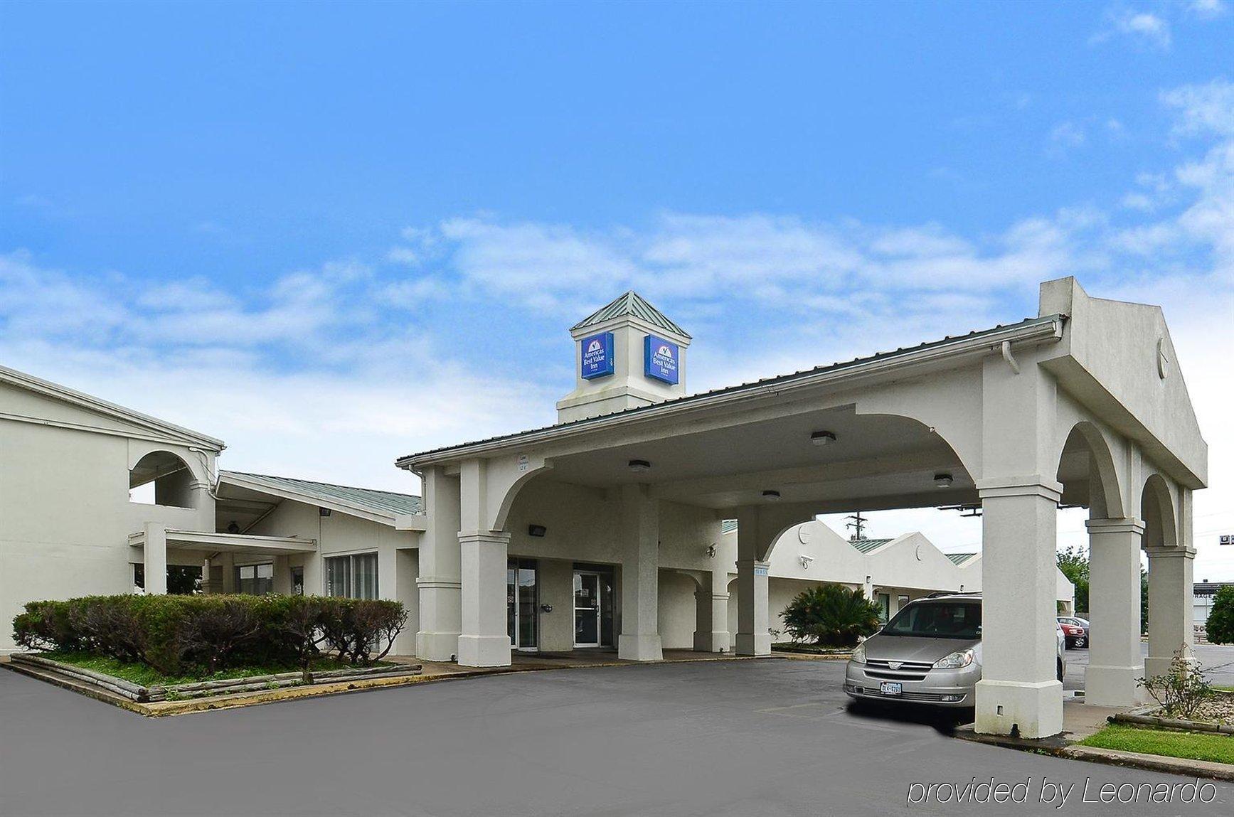 Americas Value 2* Beaumont